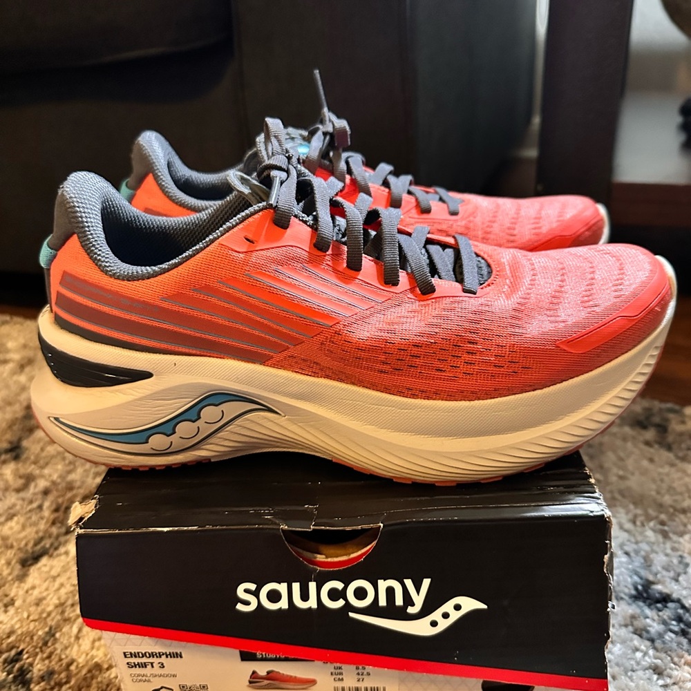 Saucony Endorphin Shift 3 Running Shoes